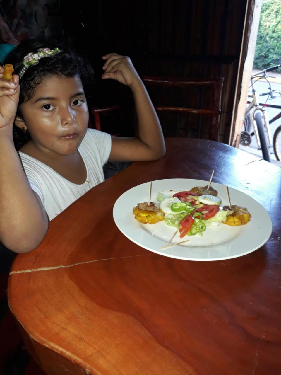 Altagracia Hospedaje Bananas מראה חיצוני תמונה
