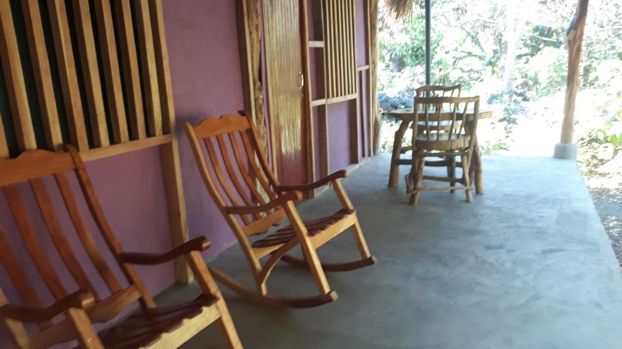 Altagracia Hospedaje Bananas מראה חיצוני תמונה